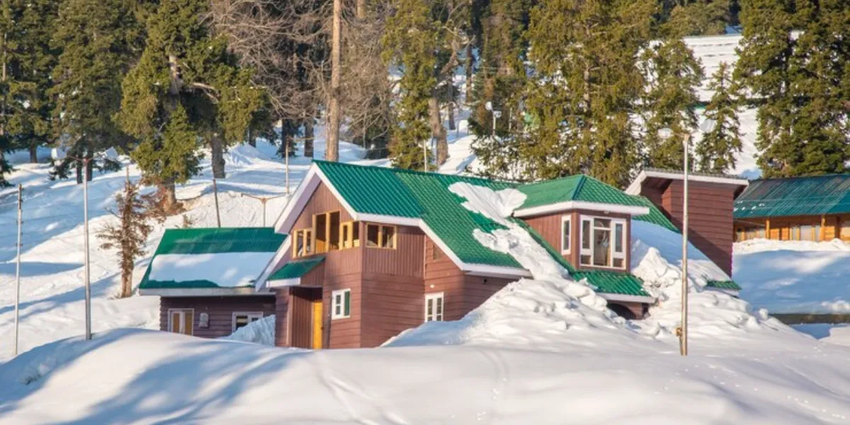 Looking For A Chalet To Escape To This Winter? Here Are The Latest Property Price Trends In Quebec’s Popular Ski Regions