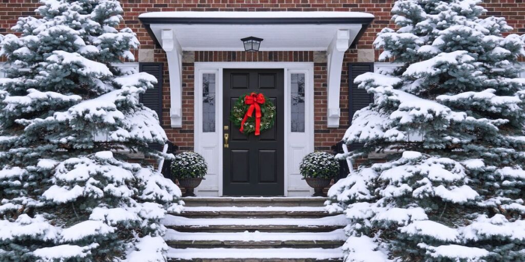 Top 5 Winter Curb Appeal Tips
