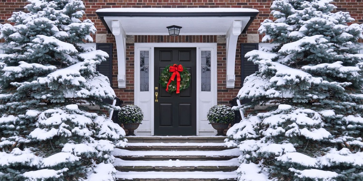 Top 5 Winter Curb Appeal Tips