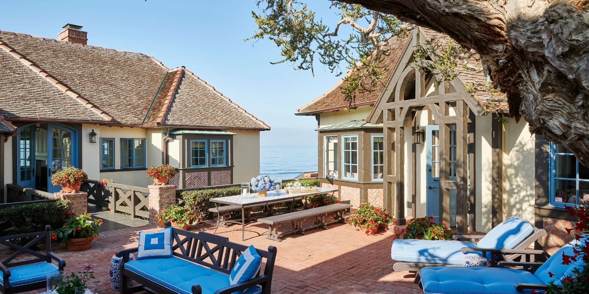 Tips To Enhance Your Curb Appeal This Winter