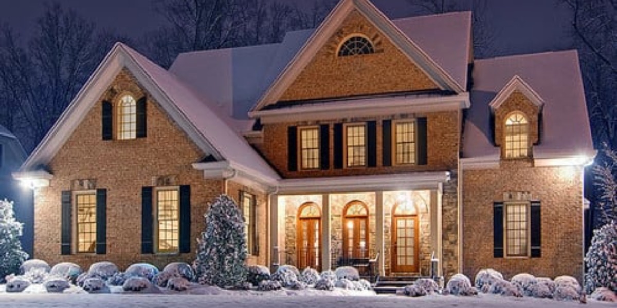 Top 5 Winter Curb Appeal Tips