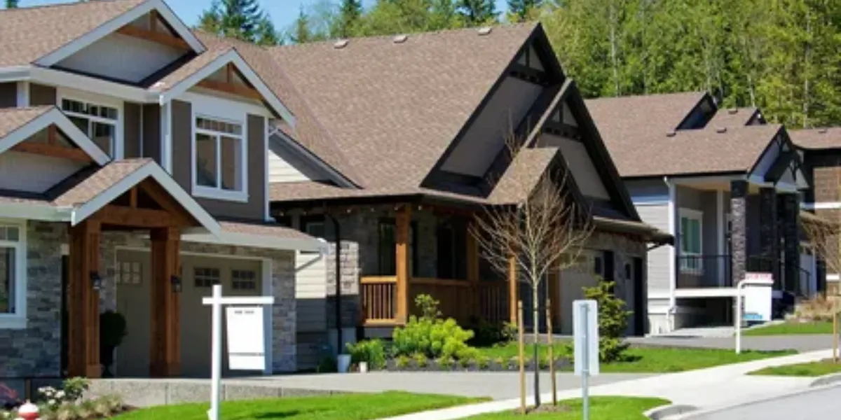Canadian Survey: Concerns Mount Over Rising Home Prices